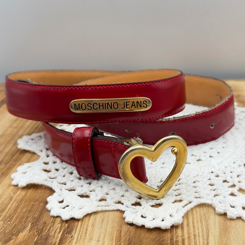 Moschino Jeans Belt Red Heart Buckle Vintage Italy Size I Patent Leather Logo